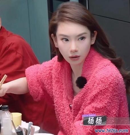戚薇教导医好意思要严慎